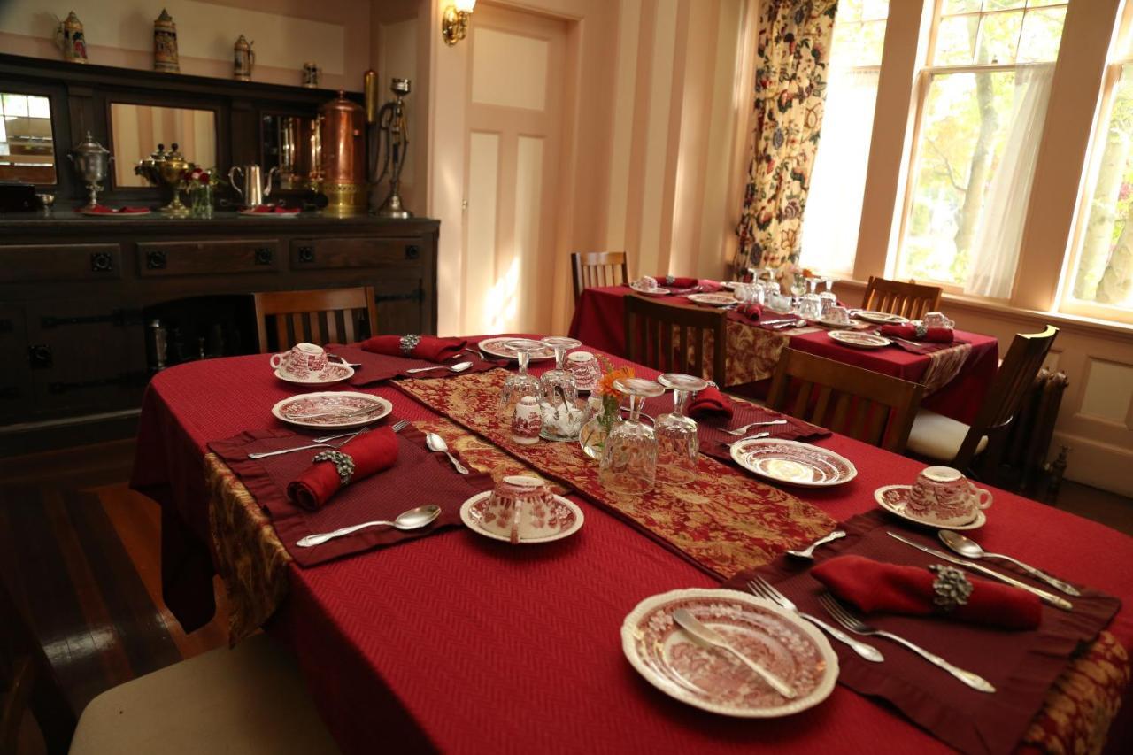 Beaconsfield Bed And Breakfast - Виктория Екстериор снимка