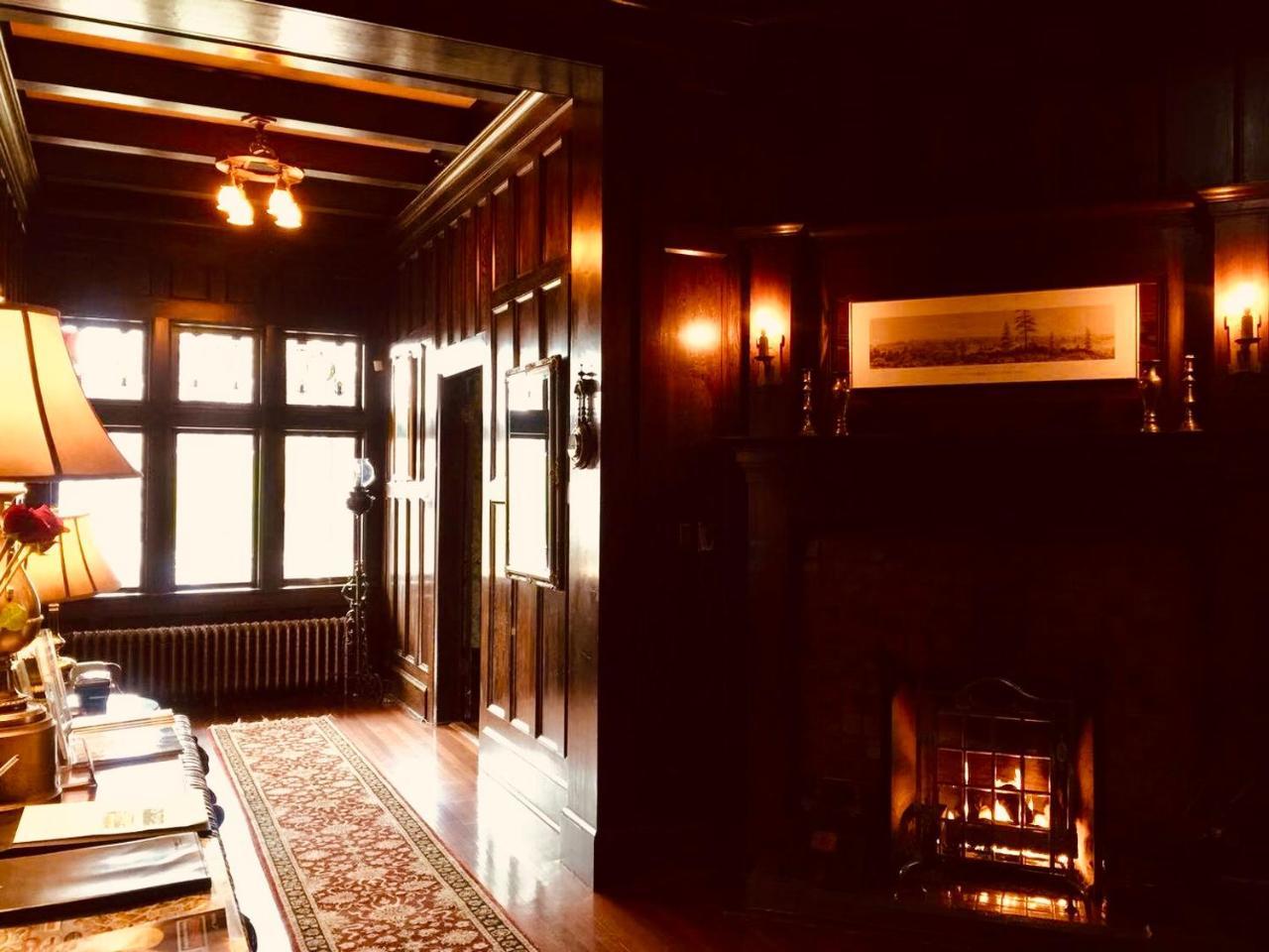 Beaconsfield Bed And Breakfast - Виктория Екстериор снимка