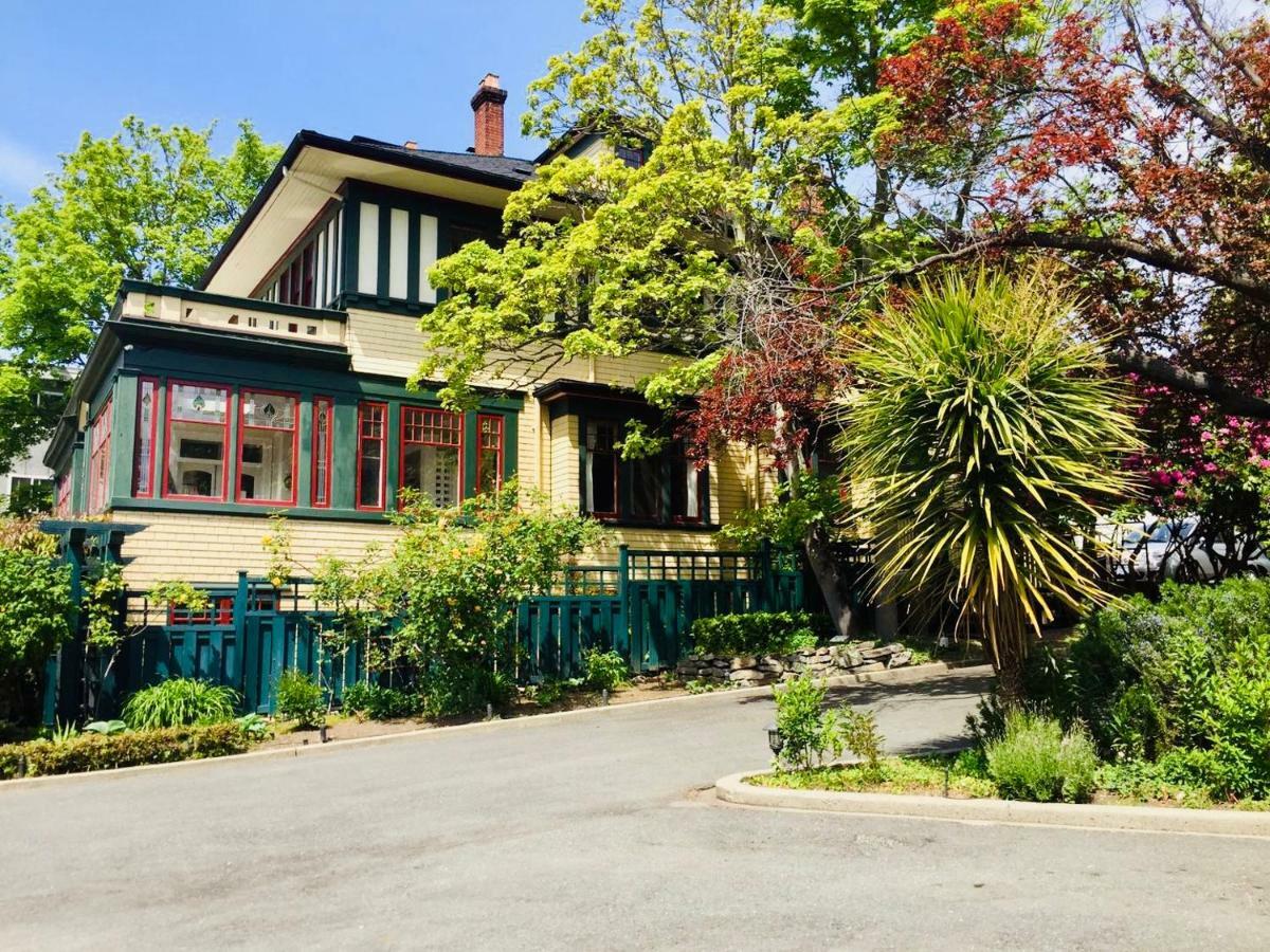 Beaconsfield Bed And Breakfast - Виктория Екстериор снимка